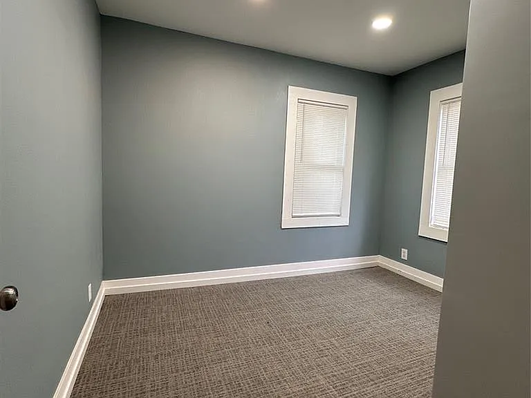 2286 Tuxedo St — Photo 9