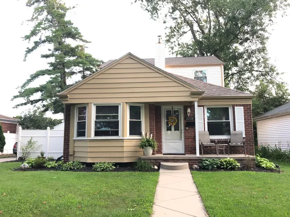 22128 Oconnor St, Saint Clair Shores, MI 48080