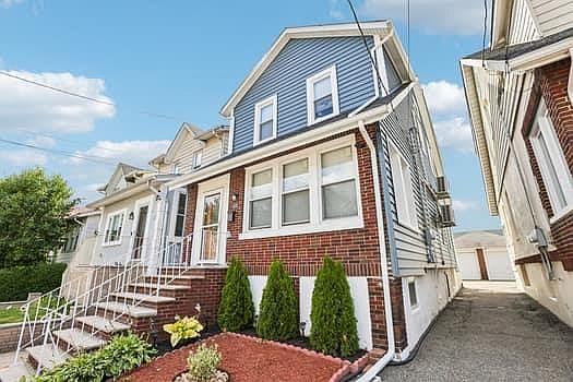 3rd image of 145 Fulton Ave