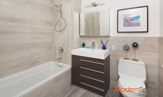 Sold by Modern Spaces | media 7