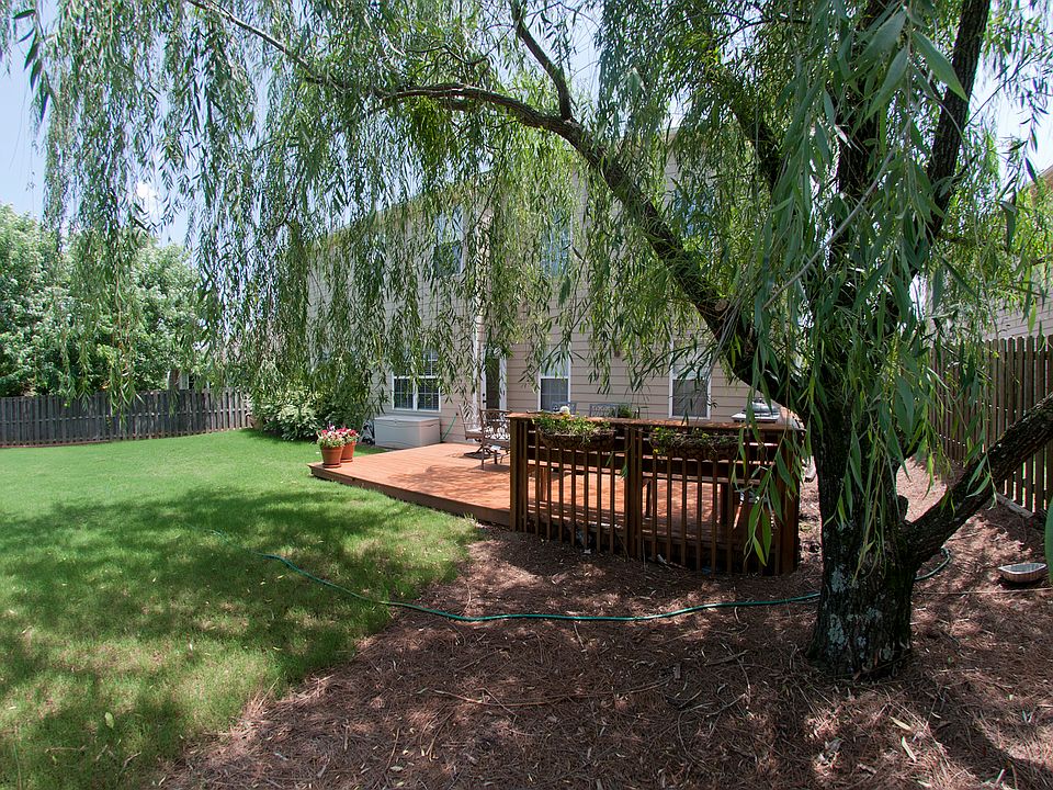 2nd image of 1335 Crabapple Lake Cir