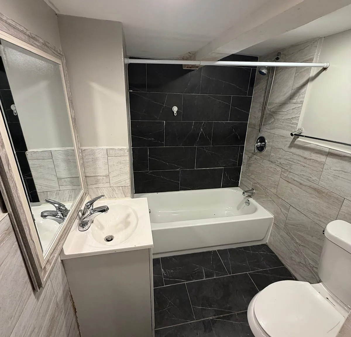 3 bed, $1,575 — Photo 2