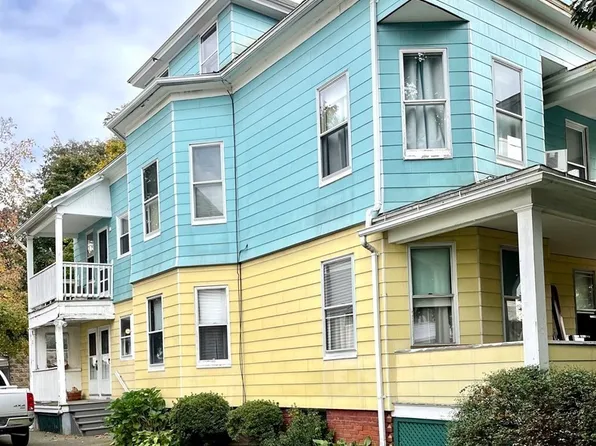 21 Woodlawn St, Springfield, MA 01108