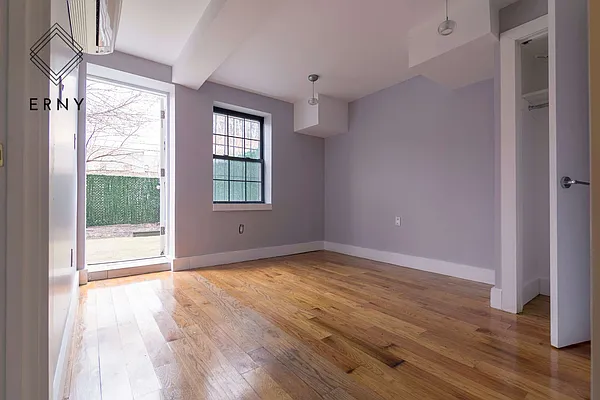 Rented by ERNY LLC | media 2