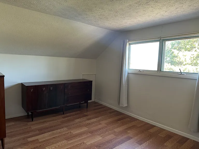 3582 Shepard Rd — Photo 8
