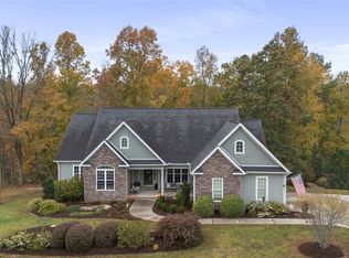 33 Puckett Mill Way, Central, SC 29630