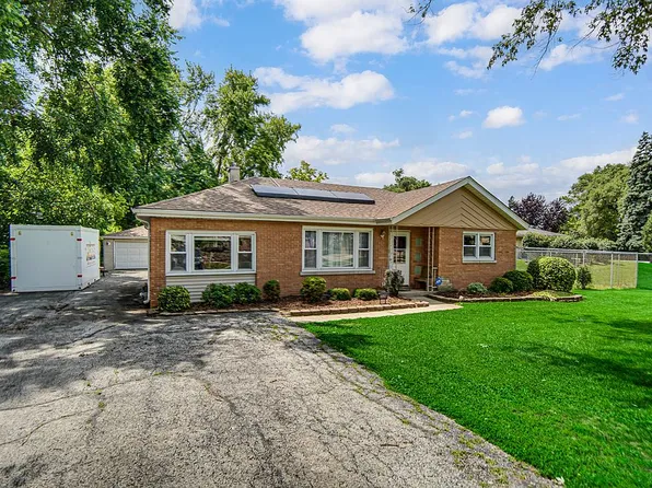 7529 W 103rd St, Palos Hills, IL 60465