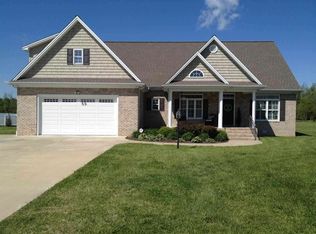 180 Pershing Way, Paducah, KY 42001