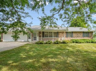 10611 Jordan Ln, Dubuque, IA 52003