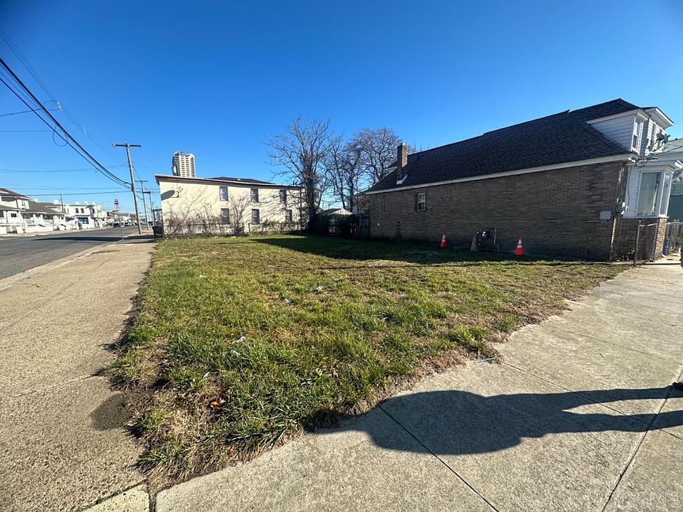 2nd image of 45 N Massachusetts Ave
