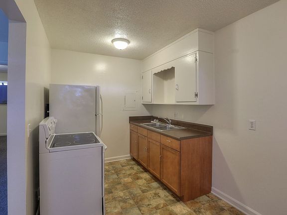 4th image of 317 Nix Dr #3