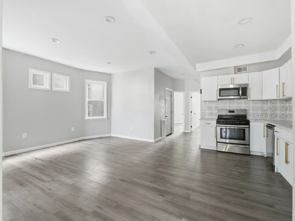 23 Bayview Avenue image 3 of 19