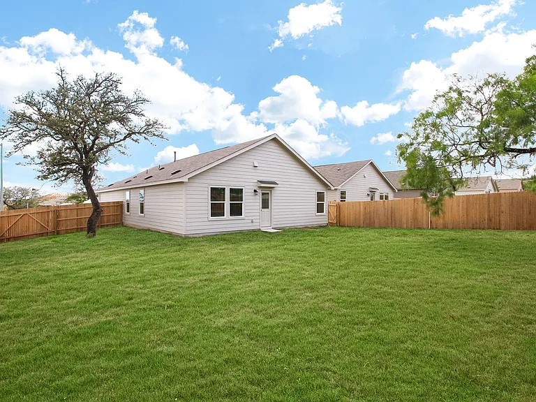 15003 Greenfield Ml — Photo 25