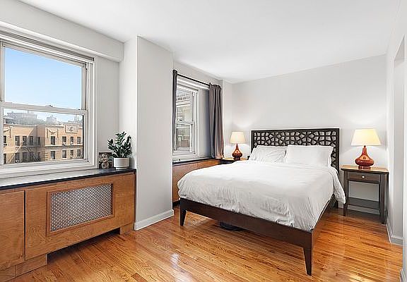 4th image of 3 Sheridan Sq APT 7J