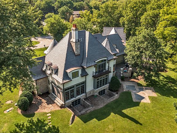 3rd image of 223 Highland Rd