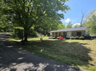 1316 Owl Hollow Rd, Linden, TN 37096