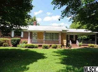 1762 2nd Ave NW, Hickory, NC 28601