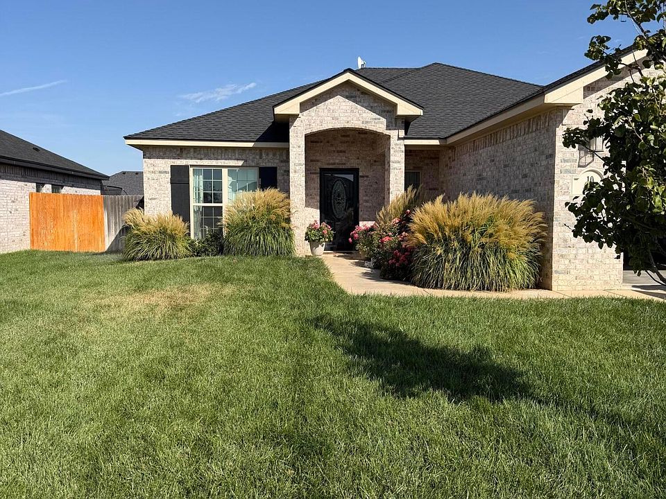 1st image of 10 Debra Ln