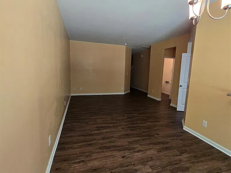 9138 Bradstreet Commons Way — Photo 2