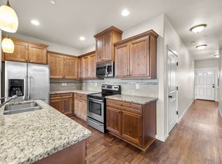 209 N 33rd Ct, Ridgefield, WA 98642