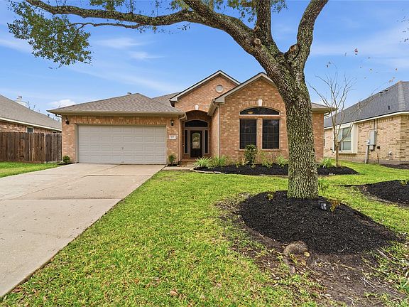 3rd image of 113 Raven Knoll Court