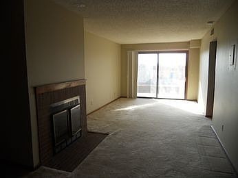 2nd image of 13950 E Oxford Pl APT A117