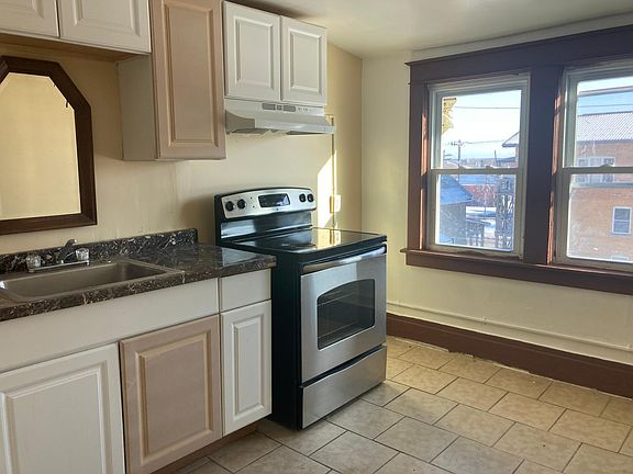 2nd image of 517 7th St Floor 3