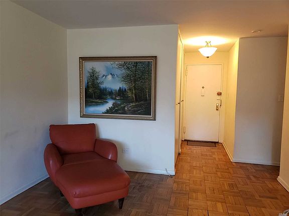3rd image of 142-05 Roosevelt Ave APT 235
