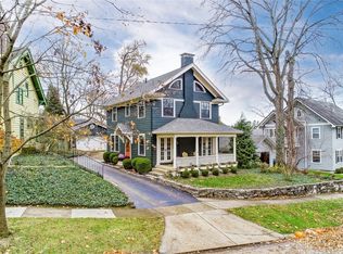 215 Rubicon Rd, Oakwood, OH 45409