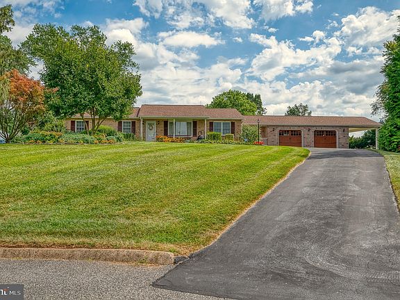 2nd image of 3900 Belleguard Ct