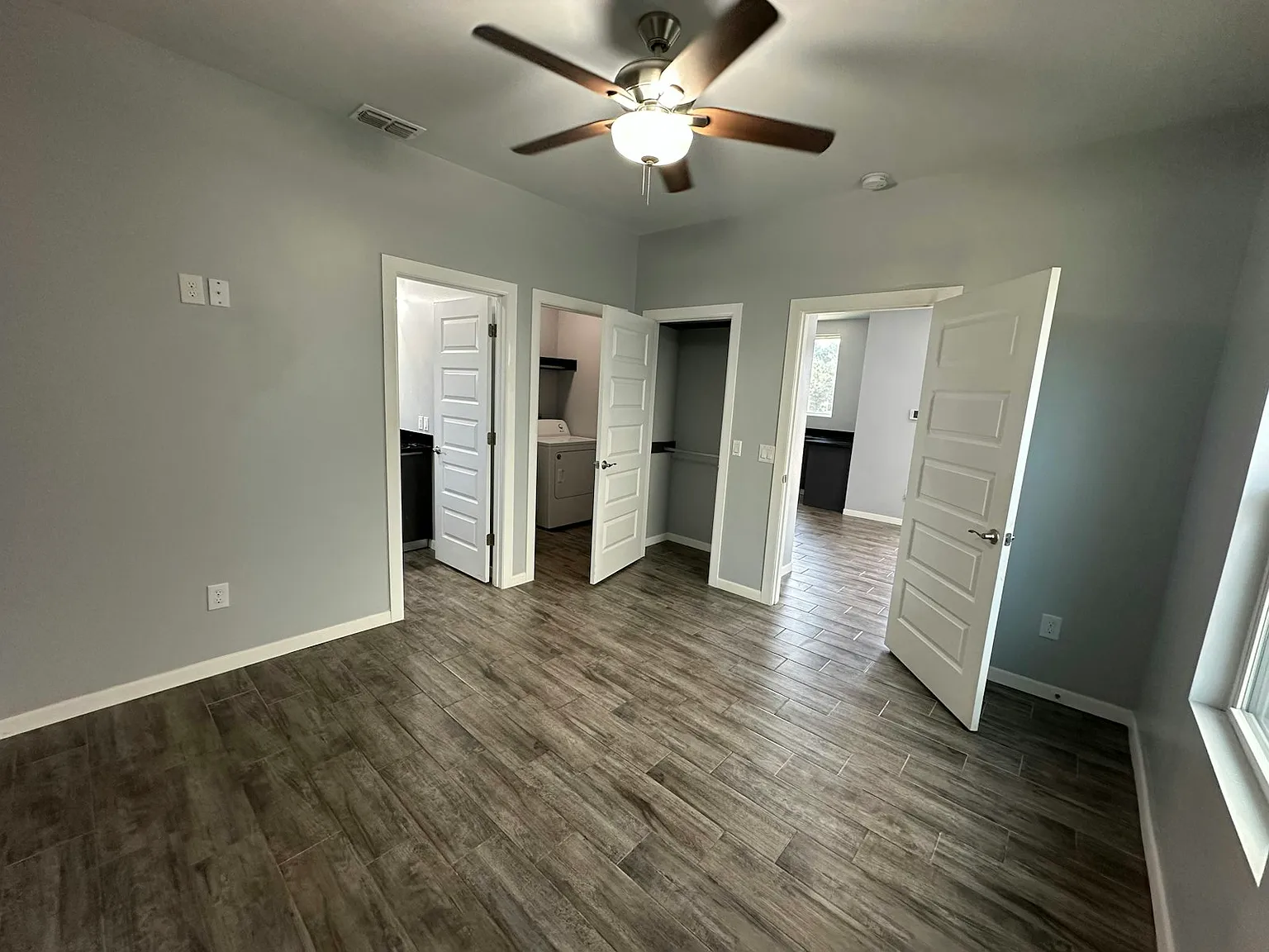 1308 Quitaca Drive, Unit 4 — Photo 2