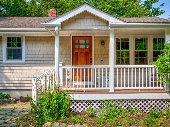 800 Tunk Hill Rd, Scituate, RI 02825