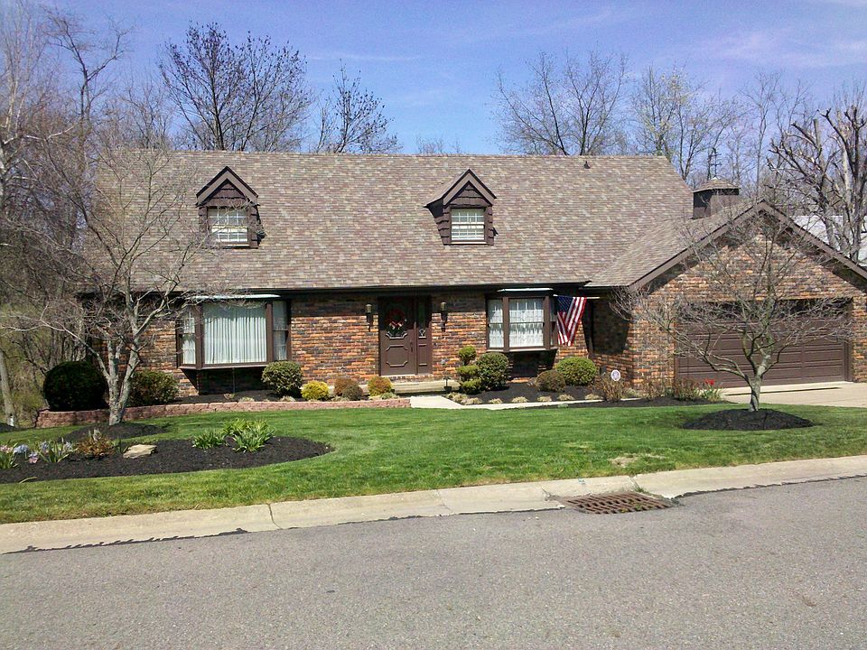 1st image of 121 Windermere Dr