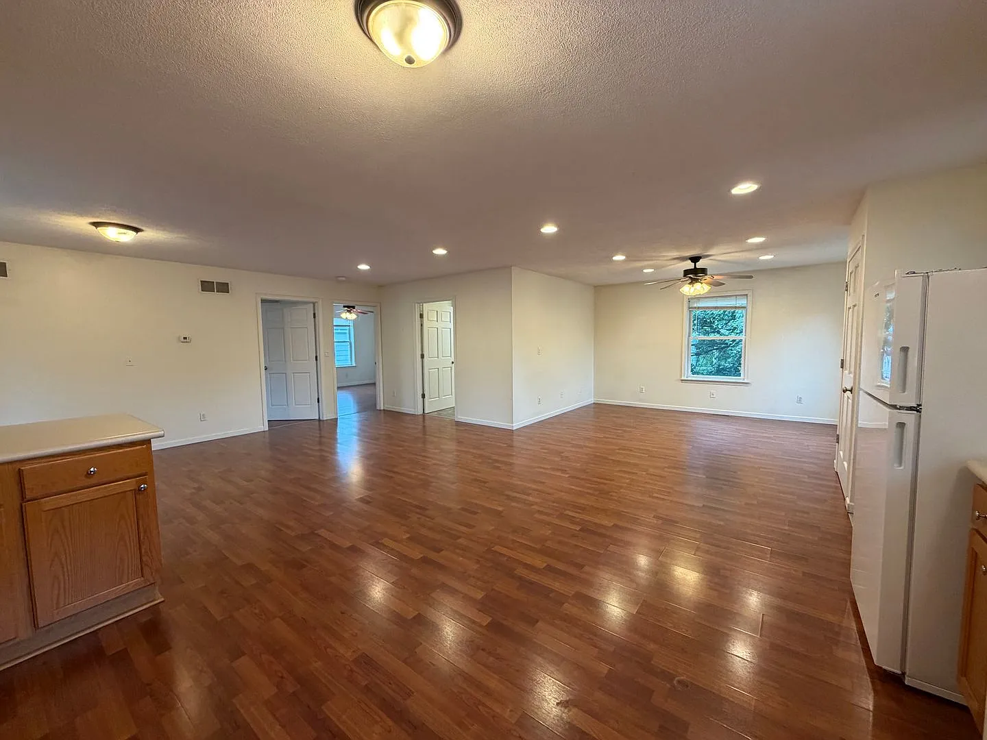 Spacious and Updated Two Bedroom Apartment — Photo 2