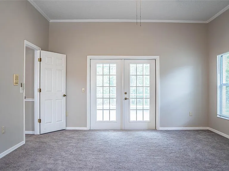 2326 Deerbrook Dr — Photo 40