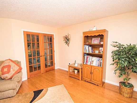 4th image of 8007 19th Avenue Dr W
