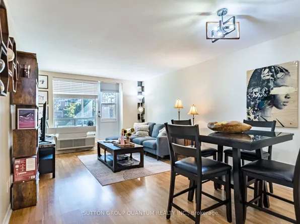 6720 Glen Erin Dr #G-12, Mississauga, ON L5N 3K8