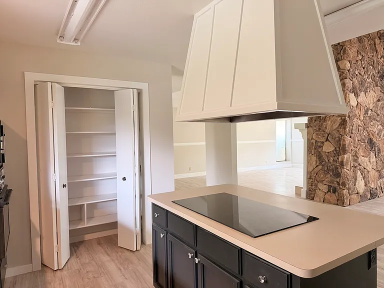 2401 Oakvale Dr — Photo 3