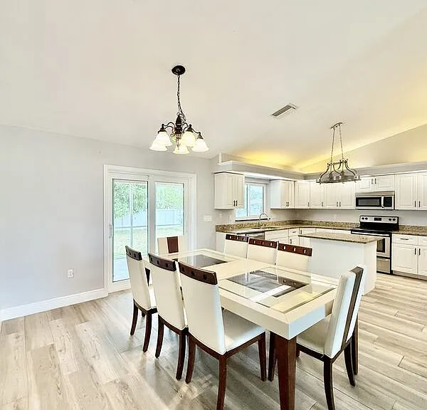 22148 Lockport Ave — Photo 14