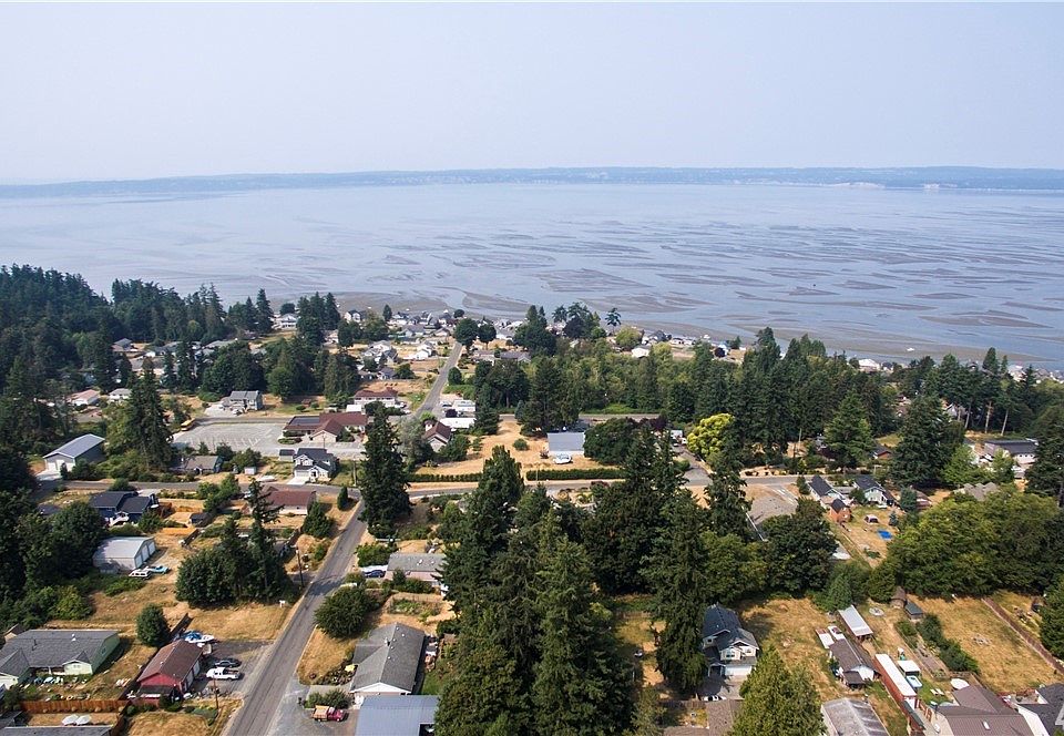 1st image of 18814 93rd Dr NW