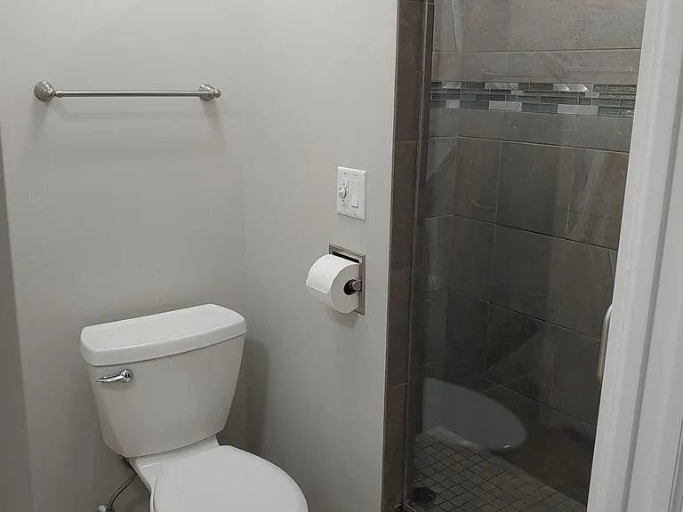 433 E Sleights Rd — Photo 26