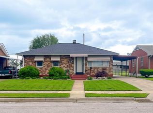 1607 Elizabeth St, Madison, IL 62060