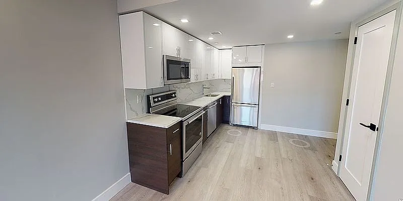 Rented by Compass | media 13