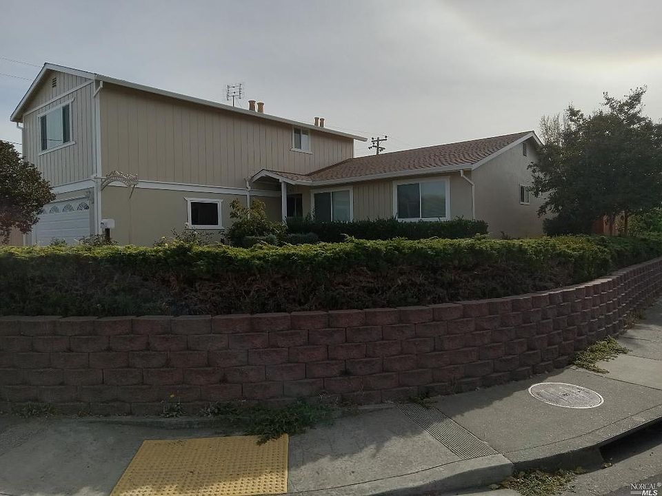 2nd image of 3 Rinaldo Drive