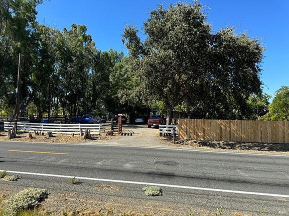 3rd image of 5125 Midway Road