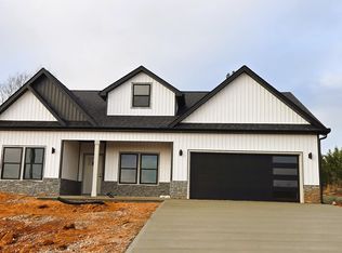 273 Ridge Rd, Wellford, SC 29385