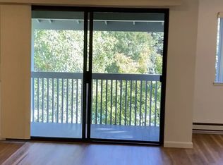 938 Clark Ave APT 26, Mountain View, CA 94040