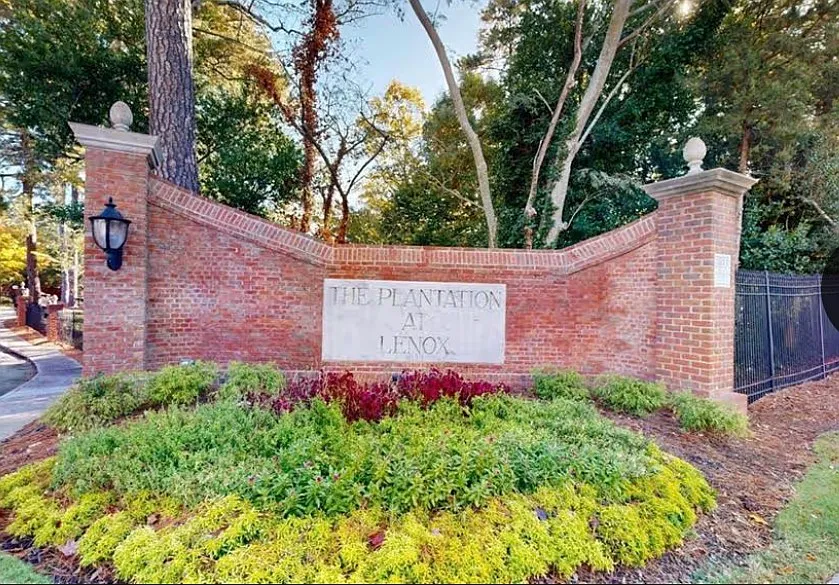 2 bed, 1635 sqft, $3,000 — Photo 2