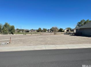 854 Divot Dr, Fernley, NV 89408