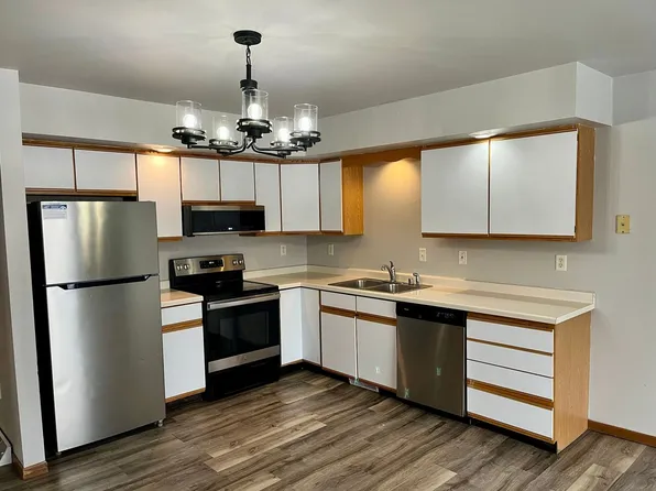 704-706 N 16th Ave, 704-706 16th Ave N #704, Wausau, WI 54401